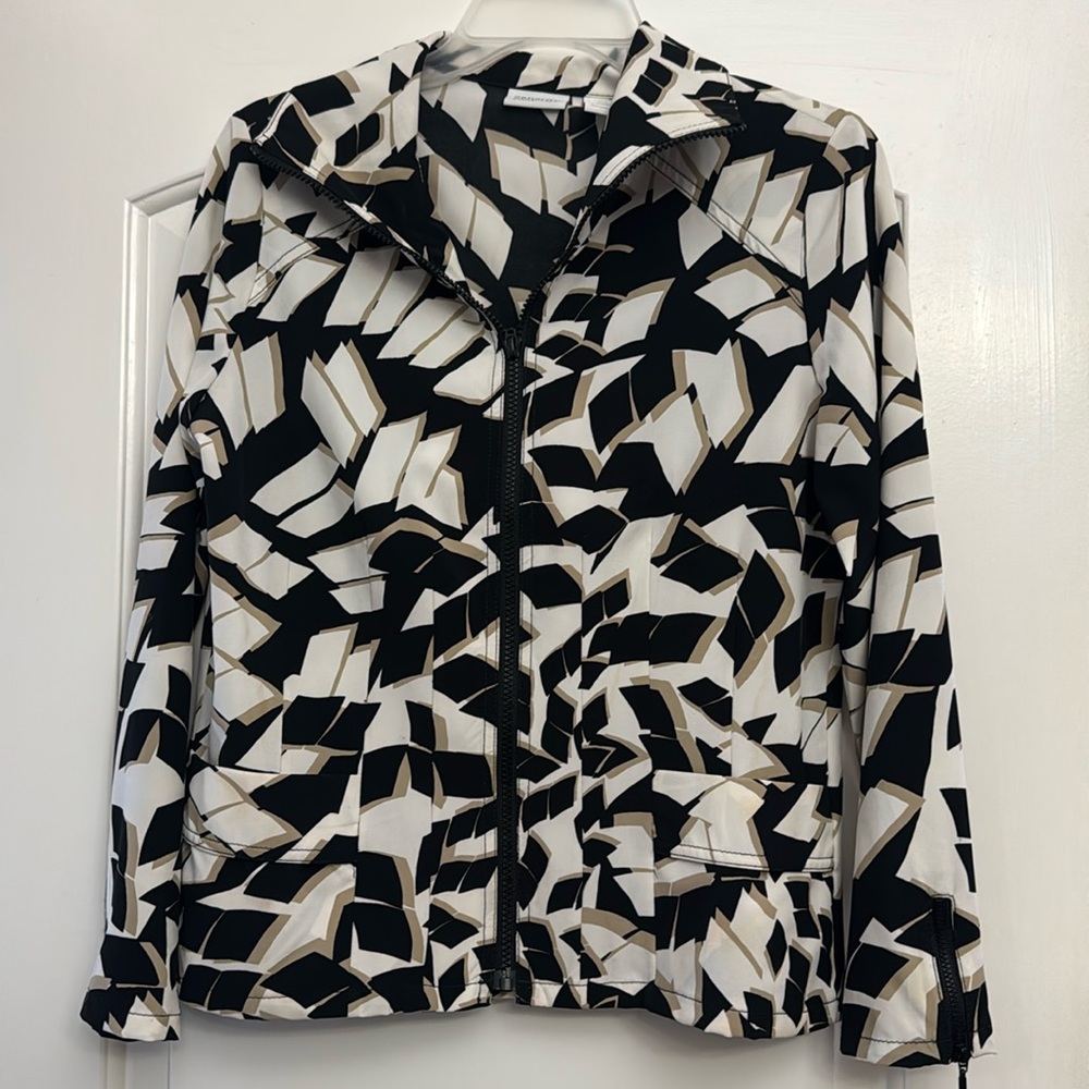 Chico’s Zenergy Spring Lightweight Jacket size 0